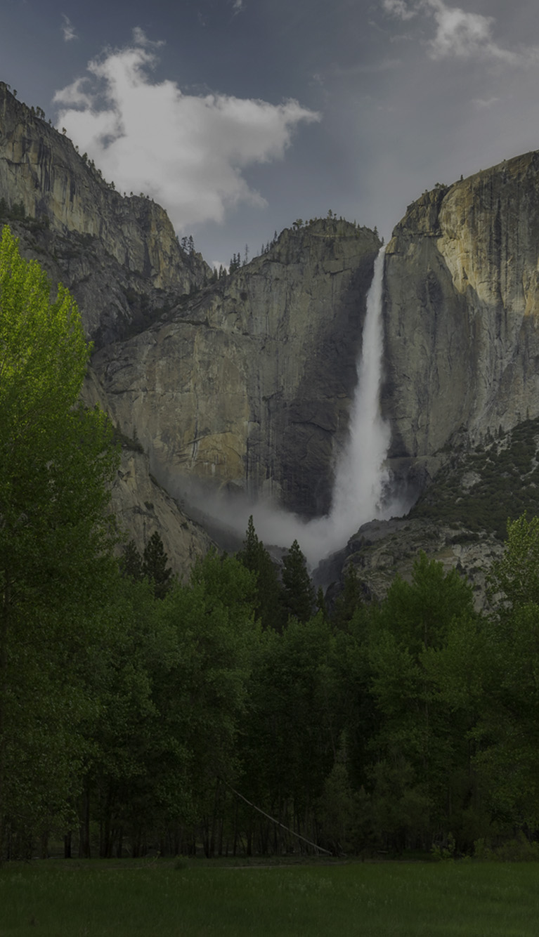 The image shows a Yosemite National Park, USA.